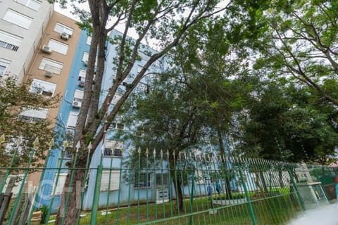 Image 21 - 252883
